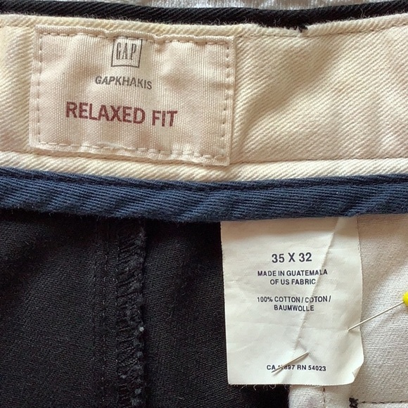 GAP Black Khakis Mens Pants 35x32 Relaxed Fit - Picture 6 of 6